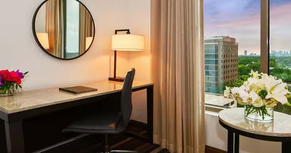 hilton-dallas-park-cities-usa-park-cities-room-2-queen-acc-w-roll-in-shwr_12046