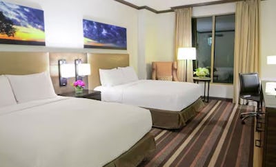 PARK CITIES ROOM WITH 2 QUEEN BEDS