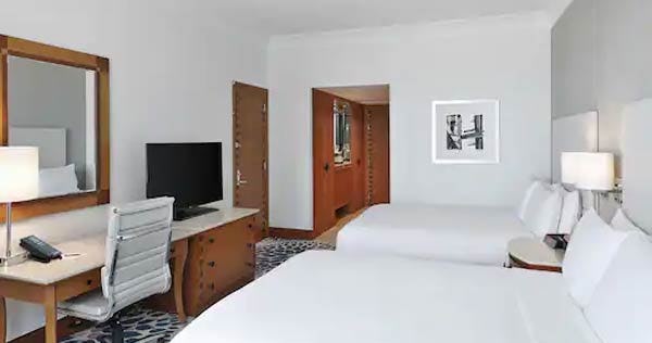 hilton-dubai-jumeirah-two-queen-bed-deluxe-room-01_13
