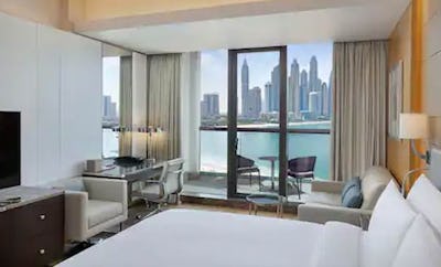 King Deluxe Room With Sea View And Balcony