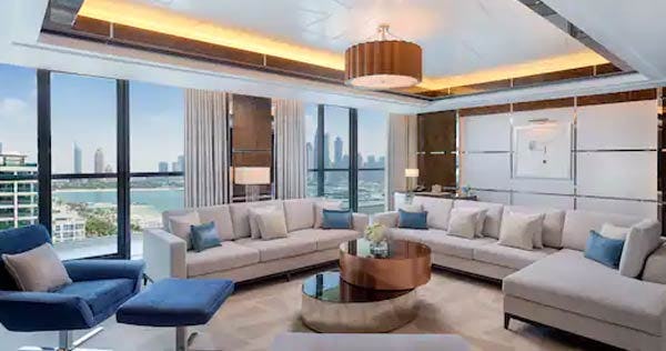 hilton-dubai-palm-jumeirah-royal-suite-with-sea-view-and-balcony-01_11372