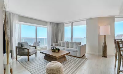 Oceanfront 1 Bedroom 1 King Bed Suite