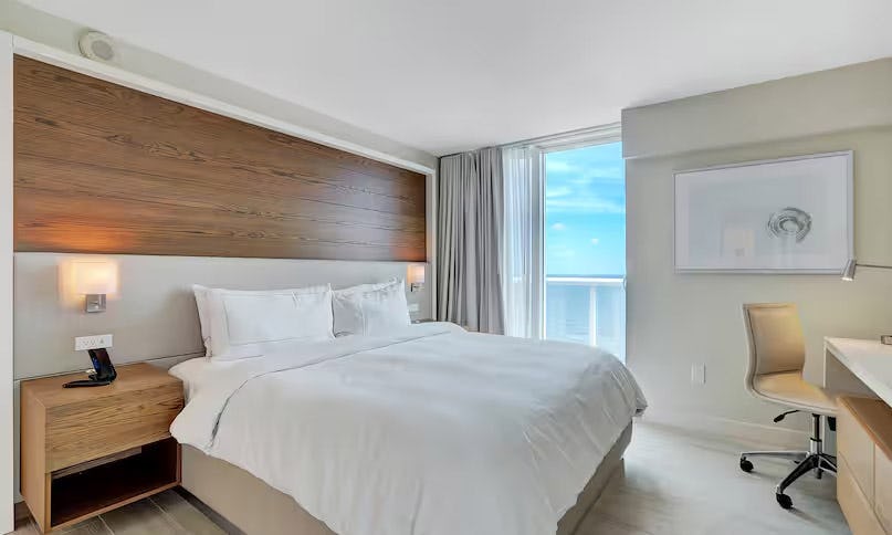 Oceanfront 1 Bedroom 1 King Bed Suite