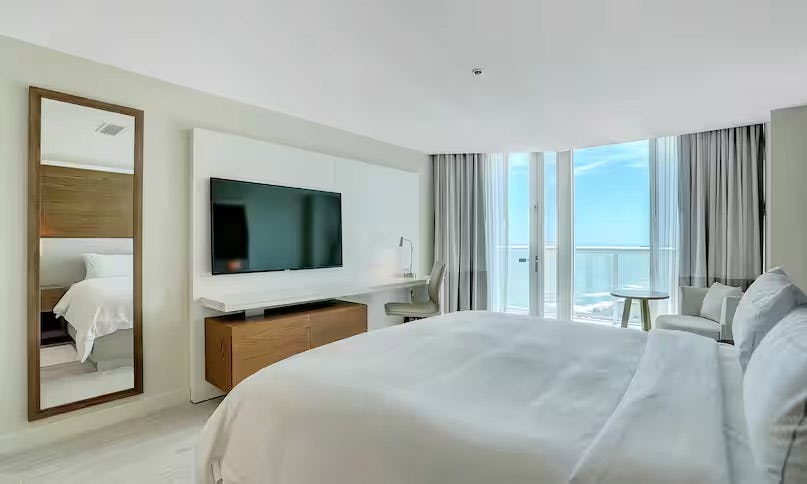 Oceanfront 2 Bedroom Suite W King Beds