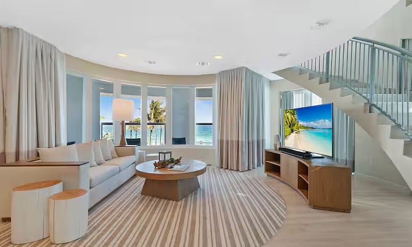 Oceanfront 3 Bedroom Presidential Ste 3 King