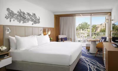 1 King Bed Tower Balcony