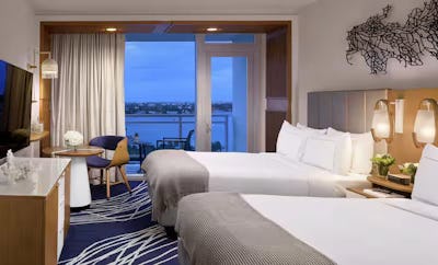 2 Double Beds Tower Water View Balcony