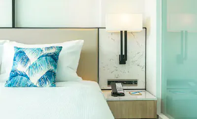 KING PREMIUM ROOM WITH BALCONY
