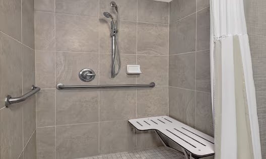 2 QUEEN MOBILITY ACCESSIBLE W/ROLLIN SHOWER