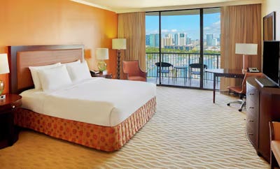 Rainbow Lagoon View 1 King Bed