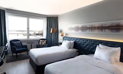 TWIN EXECUTIVE ROOM