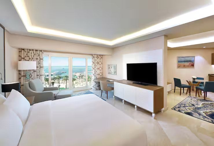 King Family Junior Suite with Sea View