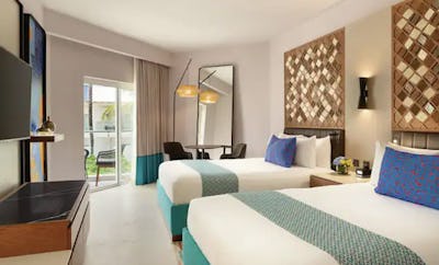 PREMIUM GARDEN VIEW - 2 DOUBLE BEDS