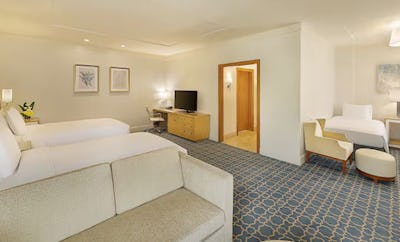 FOUR SINGLE BEDS DELUXE ROOM WITH HARAM VIEW