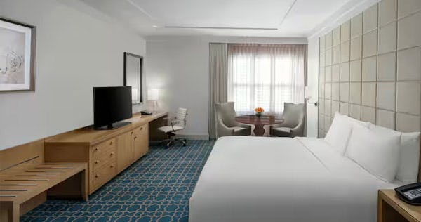hilton-makkah-convention-hotel-king-executive-suite_10817