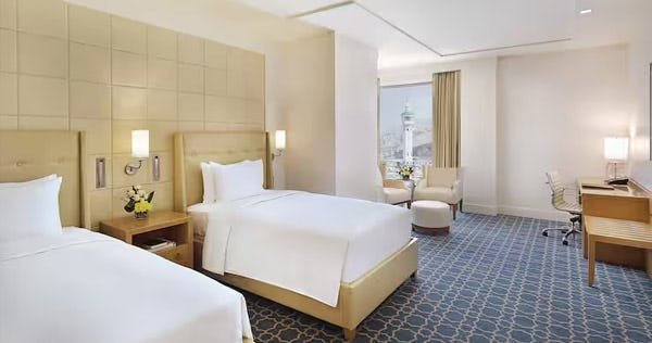 hilton-makkah-convention-hotel-two-bedroom-connecting-family-room_10817