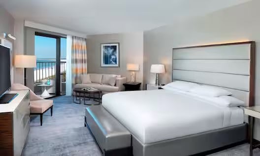 Premier Preferred 2rm Suite Ocean Vw 1 King