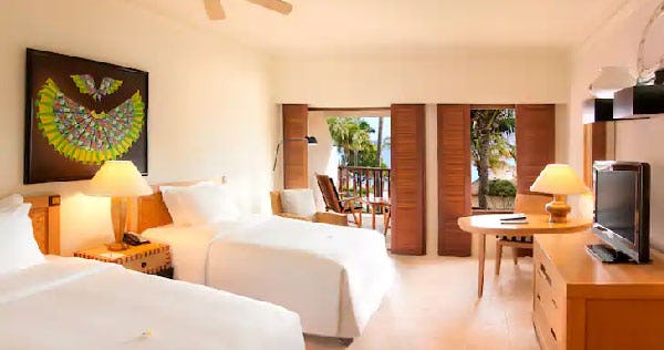 hilton-mauritius-resorts-connecting-family-room-01_263