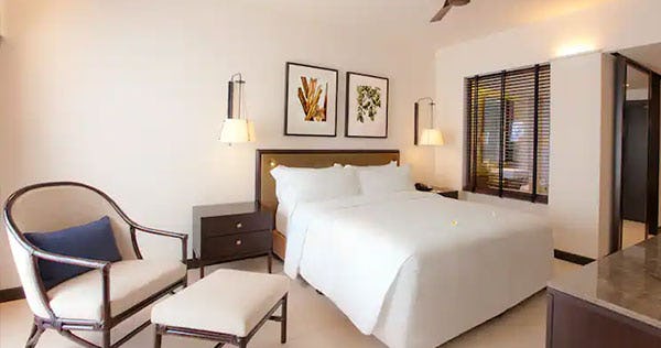 hilton-mauritius-resorts-king-grand-deluxe-01_263