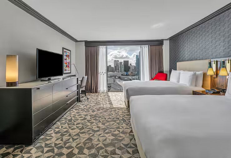 hilton-miami-downtown-2-queen-beds_5953