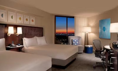 Epcot Fireworks View - 1 King Bed - Tower