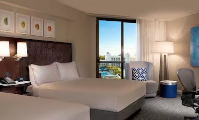 Pool View - 2 Queen Beds - Island or Tower