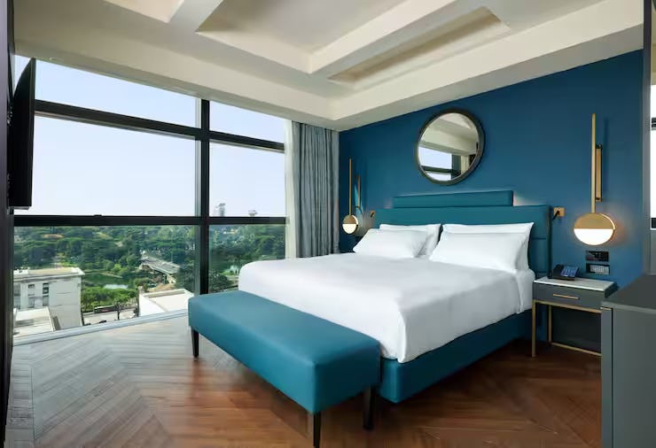 King Corner Executive Room with Lounge Access