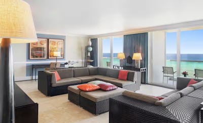 Oceanfront Prime Minister Suite