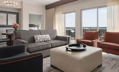 1KG PRESIDENTL-MOBILITY-HEARING ACCESS RI SHW