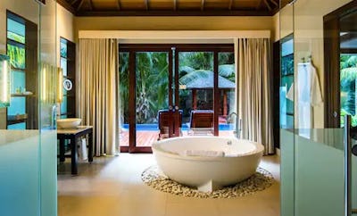 KING SANCTUARY POOL VILLAS