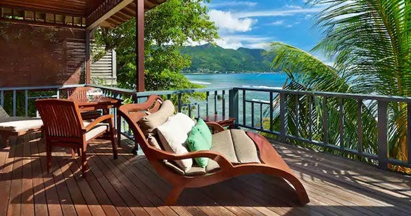 hilton-seychelles-northolme-resort-and-spa-king-premium-oceanfront-villa-01_2494