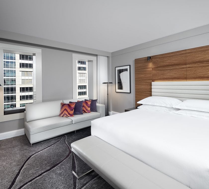 hilton-sydney-australia-ambassador-suite-01_1093