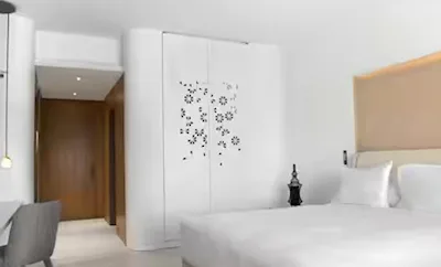 KING DELUXE ROOM WITH OCEAN VIEW