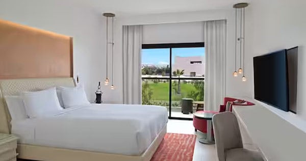 hilton-taghazout-bay-beach-resort-and-spa-morocco-king-guest-room-01_12227