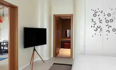 KING ONE BEDROOM SUITE WITH POOL VIEW