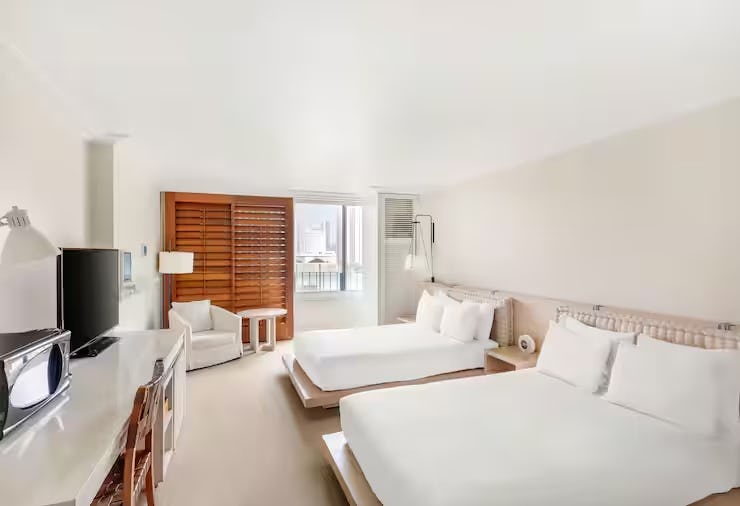 hilton-vacation-club-the-modern-honolulu-city-view-premier-2-doubles_10301
