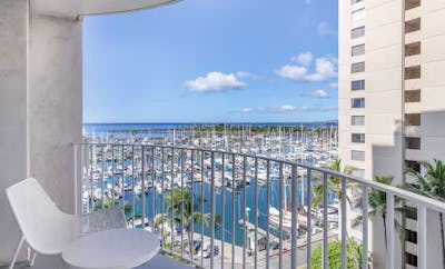 Partial Ocean 1 King Premier