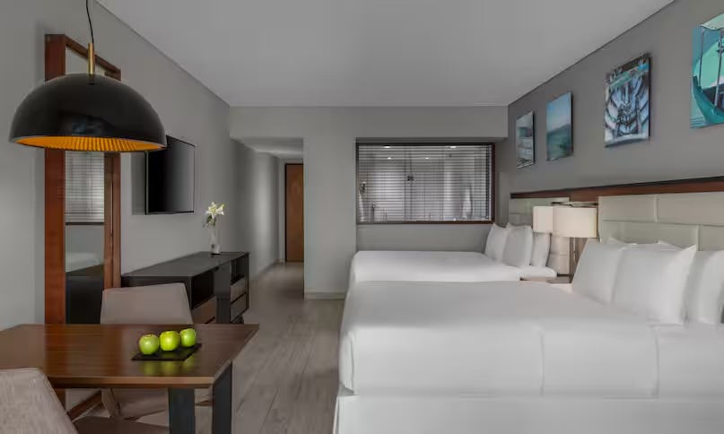 hilton-vallarta-riviera-all-inclusive-resort-partial-ocean-view-room-2-queen-beds_9234