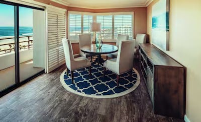 Oceanfront 1 Bedroom 1 King Deluxe Suite