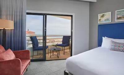 Partial Oceanview 1 Bedroom 1 King Suite