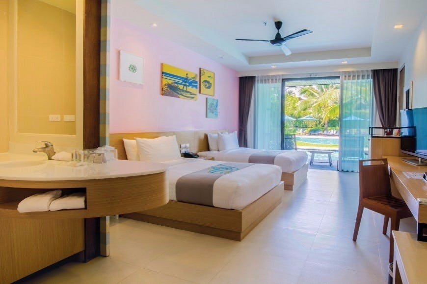 holiday-ao-nang-beach-resort-krabi-thailand-family-pool-access-room_13051