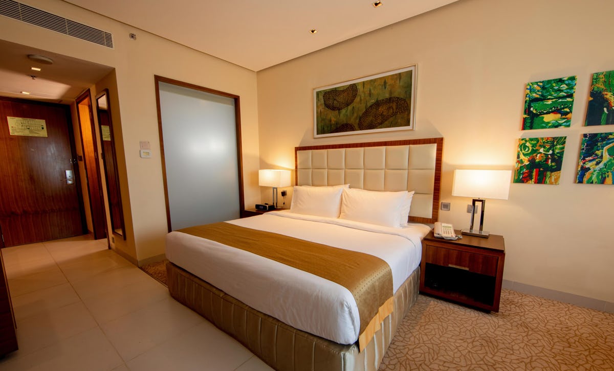 holiday-inn-cochin-two-bedroom-suite_4601