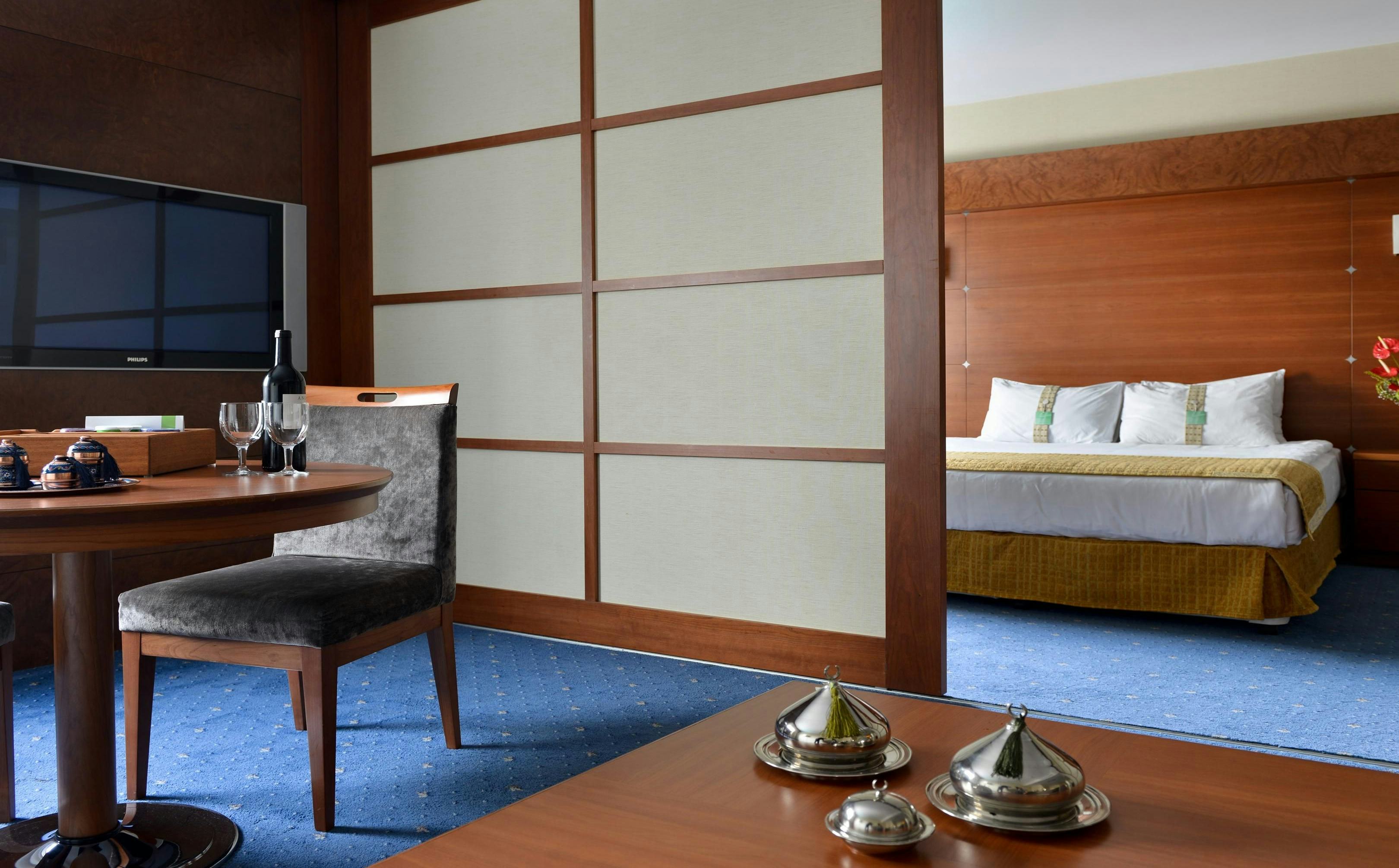 holiday-inn-istanbul-city--hotel-istanbul-suite_13388