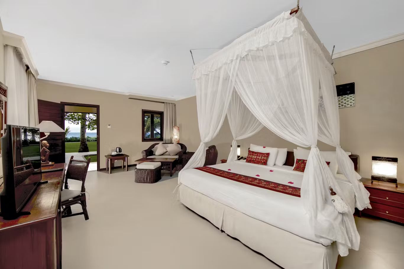 holiday-resort-lombok-beach-bungalow_13218