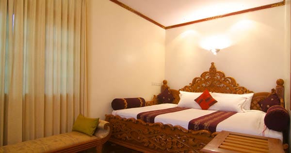 hotel-by-the-red-canal-rakhine-room-01_8704