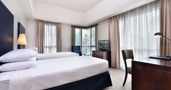 hotel-capitol-kuala-lumpur-capitol-deluxe-room-01_753