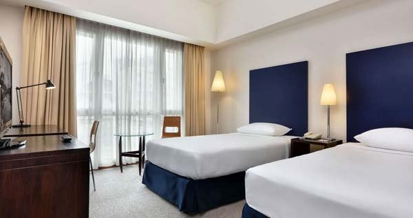 hotel-capitol-kuala-lumpur-superior-room-01_753