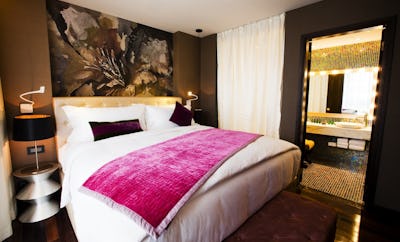 L'Opera Suite - King Bed