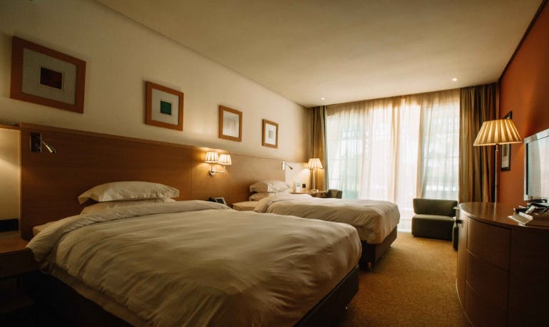 FAMILY CONNECTING ROOMS