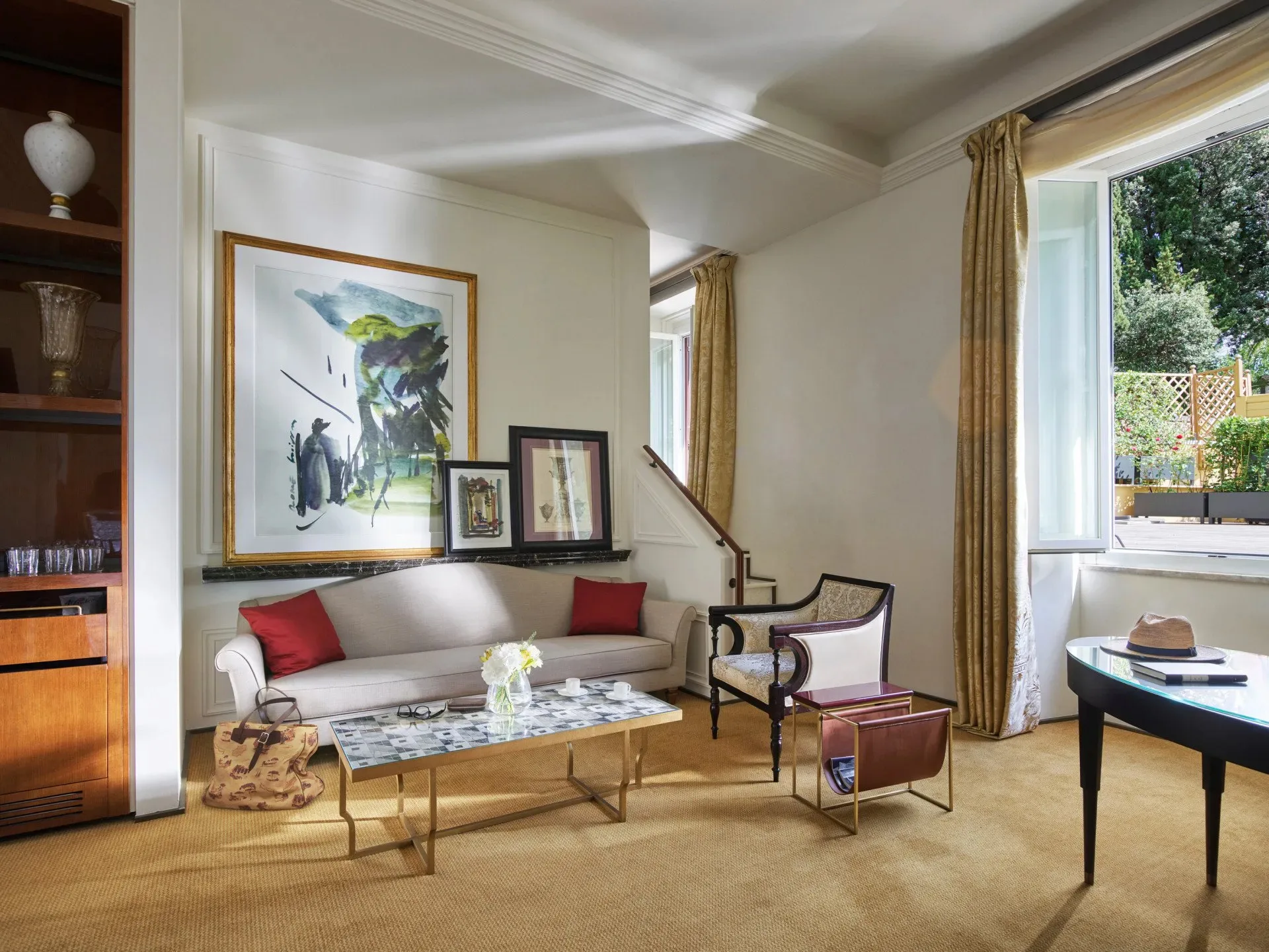 hotel-eden-rome-italy-aurora-terrace-suite-01_13360